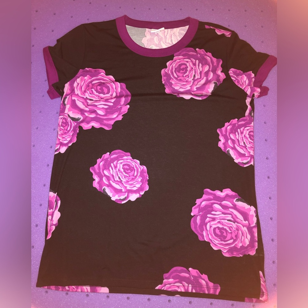 LulaRoe Liv tee